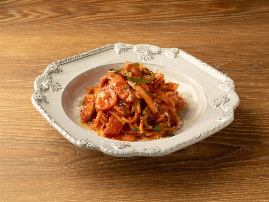 昔ながらの喫茶メニューや
季節のフルーツを使ったスイーツをご用意の画像