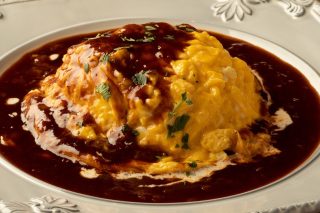 特製オムライス デミグラスソースの画像